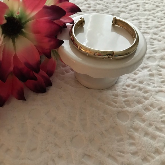 Beautiful bangle bracelet!!! - Picture 3 of 4